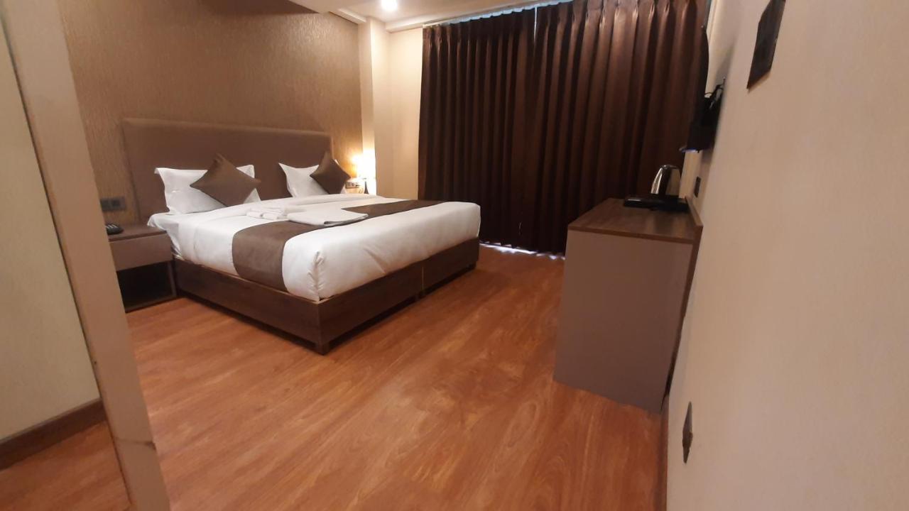 Hotel Blest Park